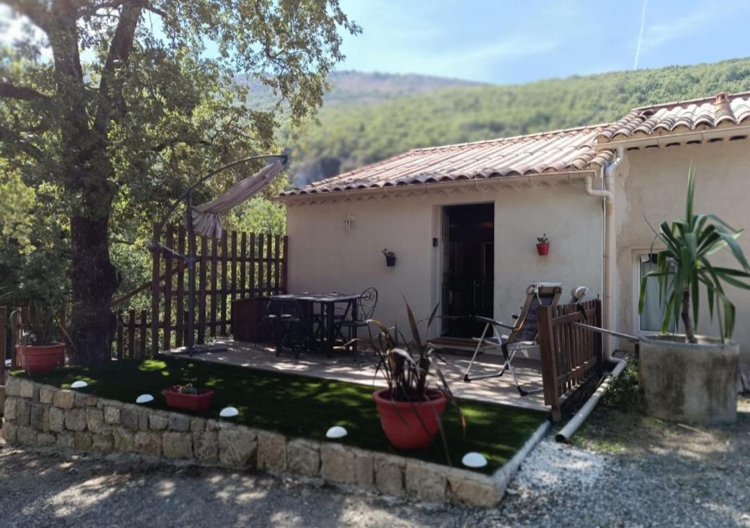 Joli Entre Et Montagne Proche De